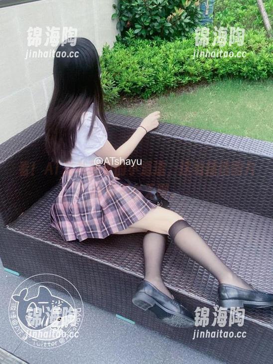 看！AT鲨礼服里的小道道，这组精选图片让你不会无聊。