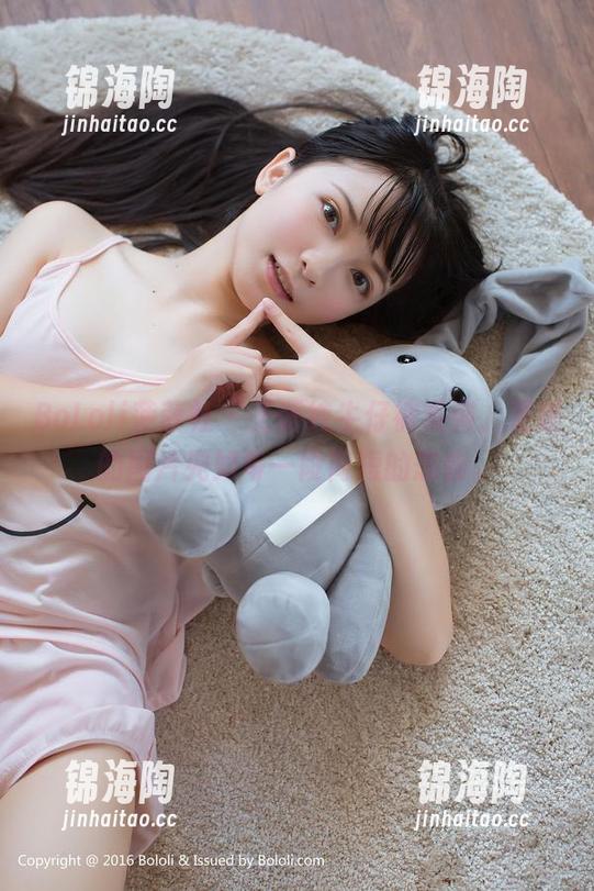 BoLoli菠萝社 - 王语纯牛仔裤系列，更新的图片宛如每一段简短的恋曲。