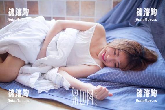 GIRLT果团网 - 瞧这副眼镜！免费图册里的尹意纯，明明别有一番趣味。