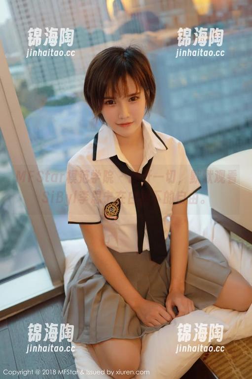 MFStar模范学院-SiByl李思宁 MFStar模范学院 - 抛开一切,默默观看SiByl李思宁在白裙下的自由。