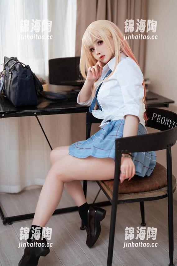 艳丽如丝，Rioko凉凉子在赛雷斯汀的写真集里放电了？