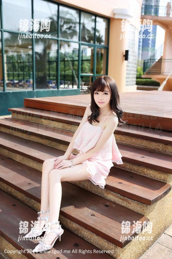 TGOD推女神 - 不止婚纱！在线找莫晓茜sunny5种穿搭，真不知道哪个更能让人心中荡漾