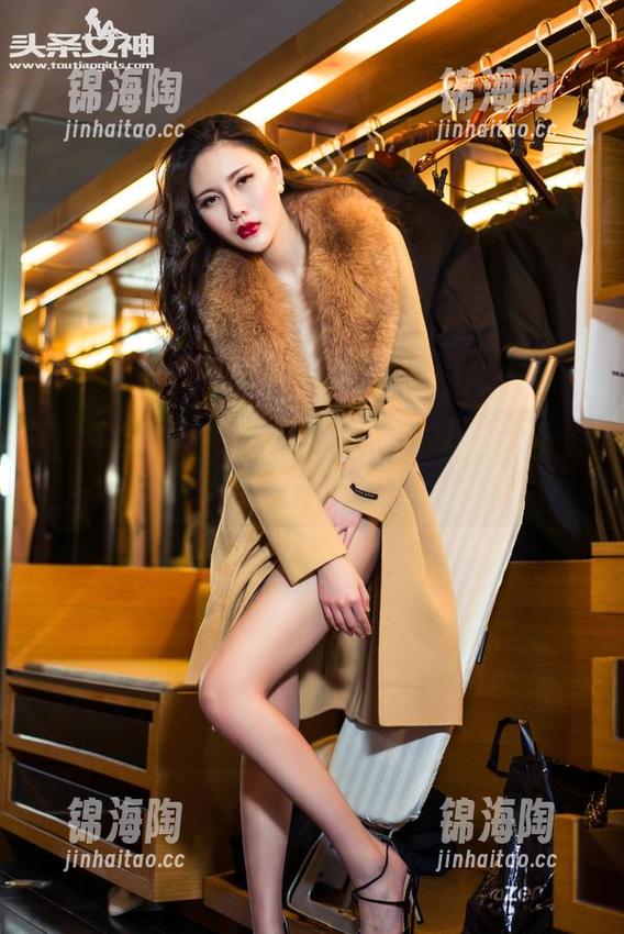 TouTiao头条女神 - 图册中的易阳，谁能理解这日常里的细微之处？