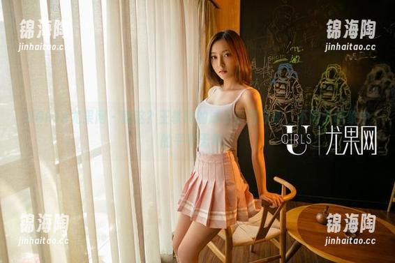 UGirls尤果网 - 就这？王轶玲的泳衣原图分享，不同于印象中的平平无奇。