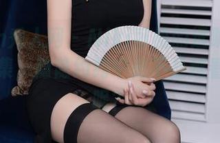 Xiuren秀人网 - Niki可雅的透明之旅：私拍图集，隐隐约约中是不是越看越迷糊呢？