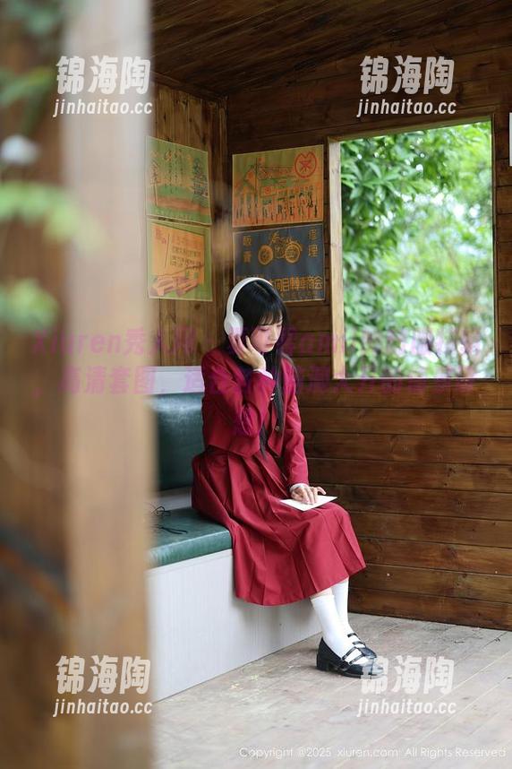 Xiuren秀人网 - 夏可馨amii的制服特辑，高清套图，适合各种脑洞大开的情景设想！