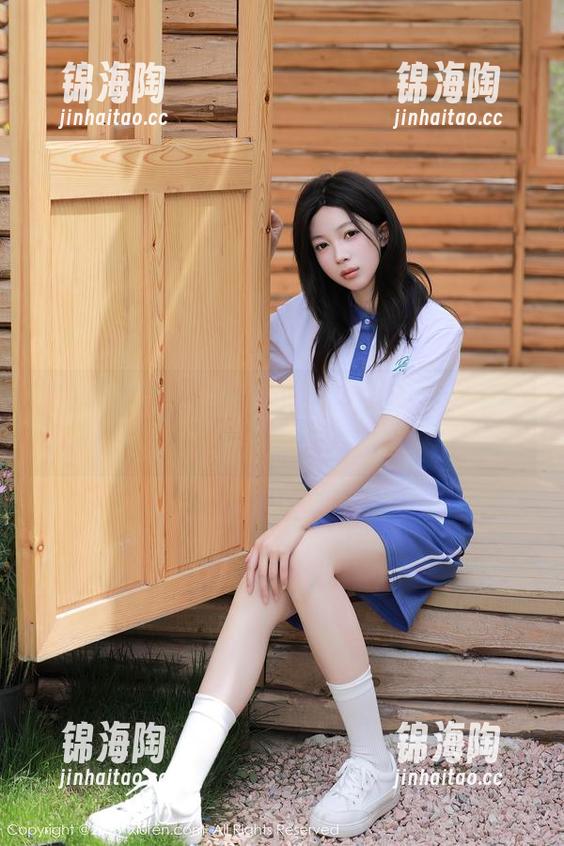 Xiuren秀人网-小爪几 Xiuren秀人网 - 原图女王上线!小爪几把整个房间都变成了‘封建时代’!