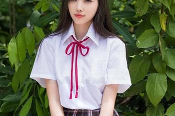 Xiuren秀人网 - 看小逗逗最新写真，白的像是刚从羊群里溜出来的。