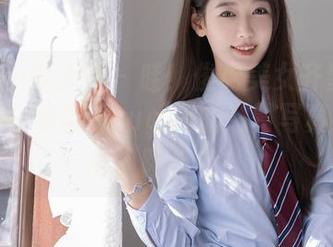Xiuren秀人网 - 哇！俊男美女齐聚一堂，特别是杨晨晨sugar的翘臀写真集，下载风险自负！
