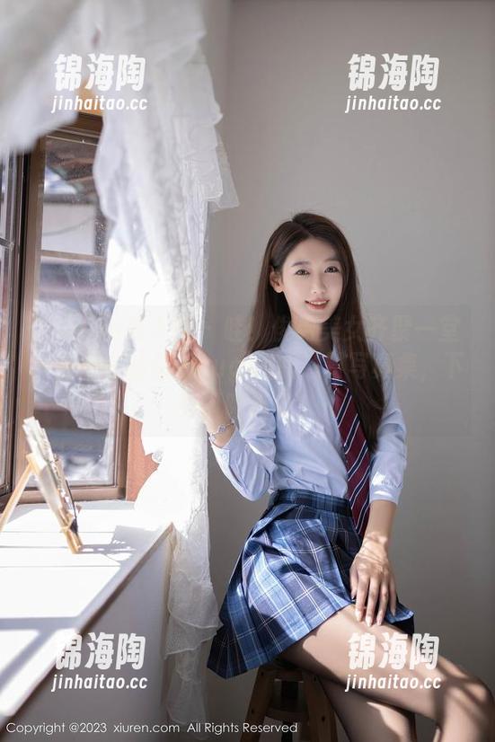 Xiuren秀人网 - 哇！俊男美女齐聚一堂，特别是杨晨晨sugar的翘臀写真集，下载风险自负！