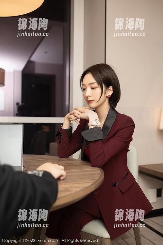 Xiuren秀人网-董林越 Xiuren秀人网 - 图集里的董林越,圣诞的姿态真让人…哇。
