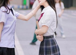 YouMi尤蜜荟 - Emily尹菲姐姐的美图合集——每一张都像是在调皮捣蛋！