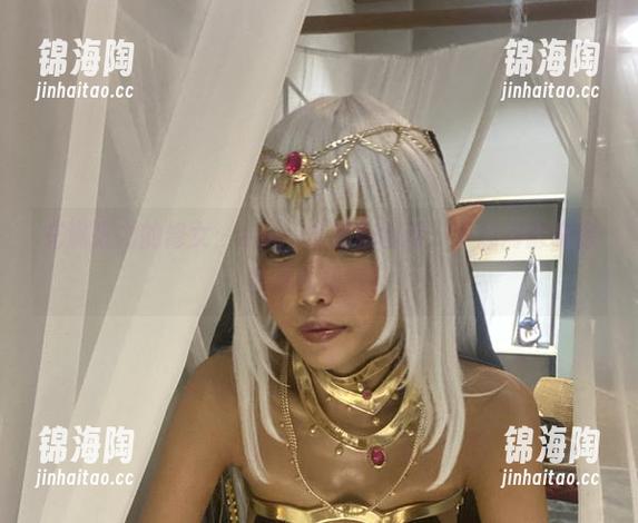 充满张力的修女：eliza喵喵的图库，下载前请确保有足够勇气！