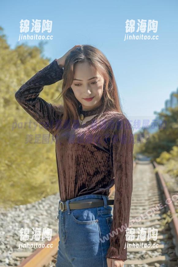 partycat轰趴猫-温心怡 partycat轰趴猫 - 看温心怡在线展示的美足图片,谁忍得住不多看几眼?