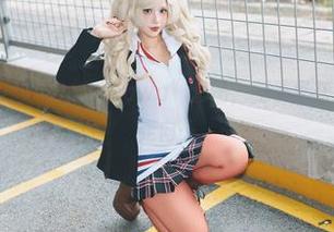 看到puypuy的“Hanekawa”套图，脑子里充满了各种审美走向…