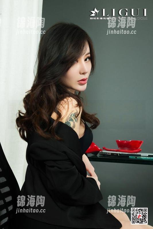 丽柜 - 心心的写真：是时候让柑丝在野外放肆一把了，图看得我忍不住想说点啥。