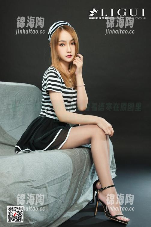 丽柜 - 棉袜？我只是想看看语寒在原图里的微妙姿态。