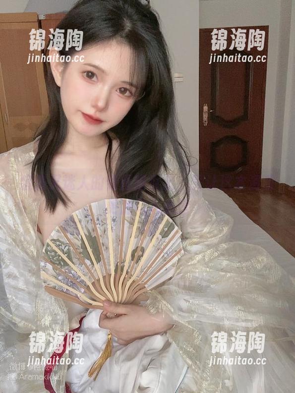 疲倦又迷人的倦倦喵女友，竟让这本资源更加勾人心弦