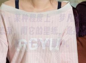 克拉女神 - 某种程度上，梦凡的浴缸也许就是生态系，而它的壁纸，是我愿意天天看一千次的那种。