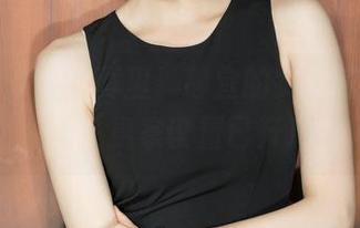 克拉女神 - 写真里，静宜的女王气质满分，人生赢家设置已开启？