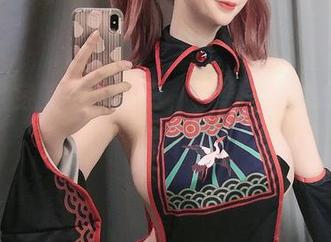叉子宝宝的温泉写真，分享一丝慵懒的惬意。
