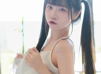可可小白兔最新作品集：一起跟兔兔“翻滚吧，游泳池”！
