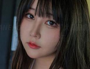 别说咔喵KANEKO在线了，就这“大凤花嫁2.0”，八成又会让我脑洞大开。