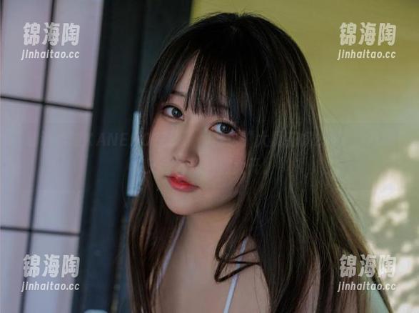 别说咔喵KANEKO在线了，就这“大凤花嫁2.0”，八成又会让我脑洞大开。