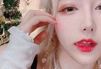 啾小妍Deer全集：在夏天的海边，海风拂面好像在说悄悄话