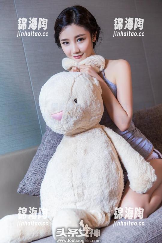头条女神-娜依灵儿 头条女神 - 娜依灵儿让“御姐”这一词重新定义了!是时候来一组写真集资源,快打开脑洞吧!