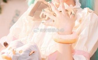 高清直击，安曜曜在教室2，你会为这种“学习”干杯吗？