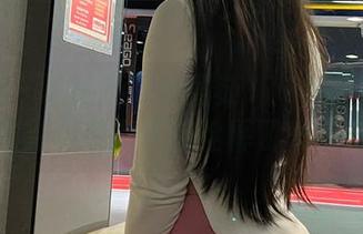 微密圈 - 谁能拒绝宝儿茹171的红色诱惑？最新作品完美地诠释了高级感！