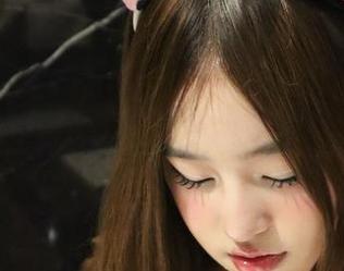 微密圈 - 小优优子带你“学妹”的美图圈，是否能让你停不下眼？