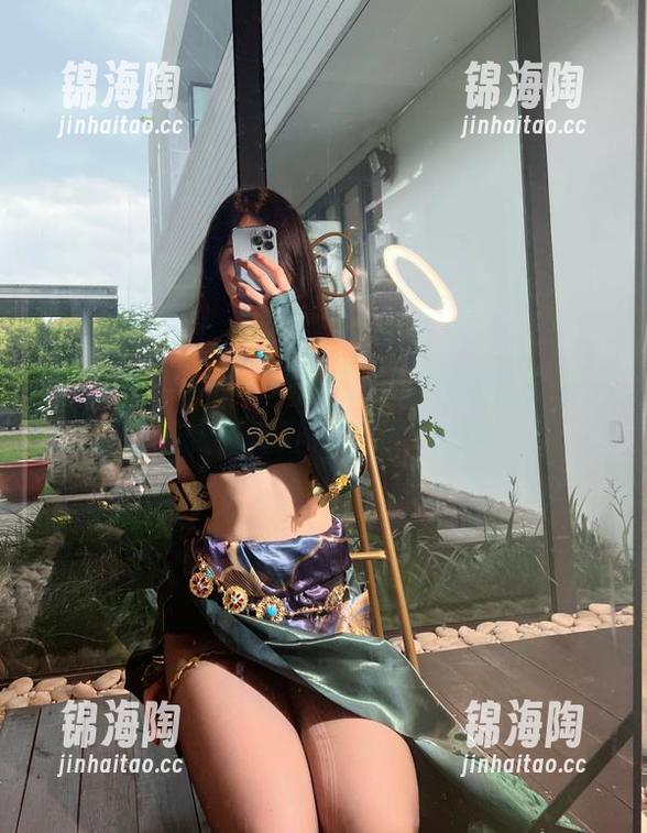 微密圈 - 小玉吃果冻与浴缸的高清图包，保证每一张都能让你找回“少年”！”