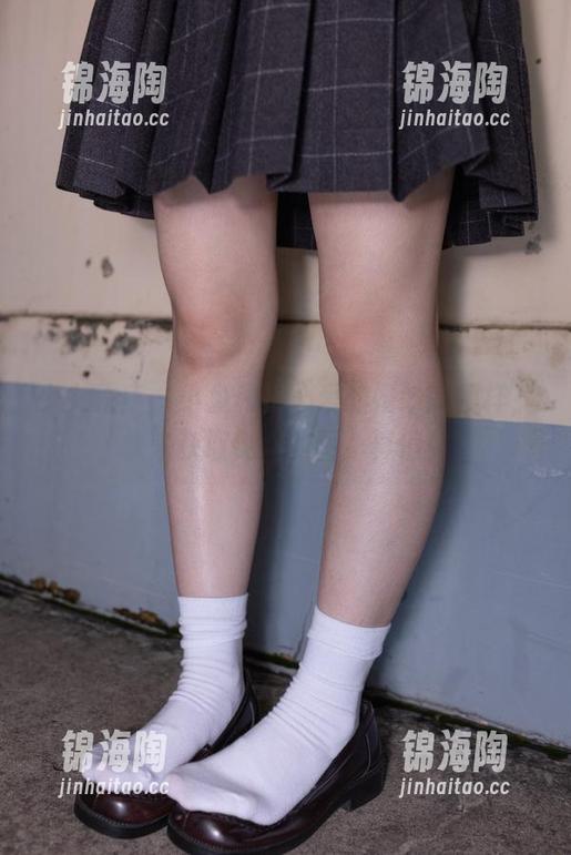 少女秩序 - 小鱼和她心爱的婚纱的模样，快来获取免费的图，真值！