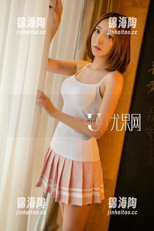 尤果网 - 职业装的毛COCO，不愧是无圣光的代表作！这“美图”水平，我的求职信可能都要加分了！