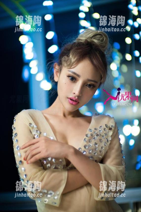 尤果网 - 靳宝姐姐私拍场景，完全颠覆我的审美标准！