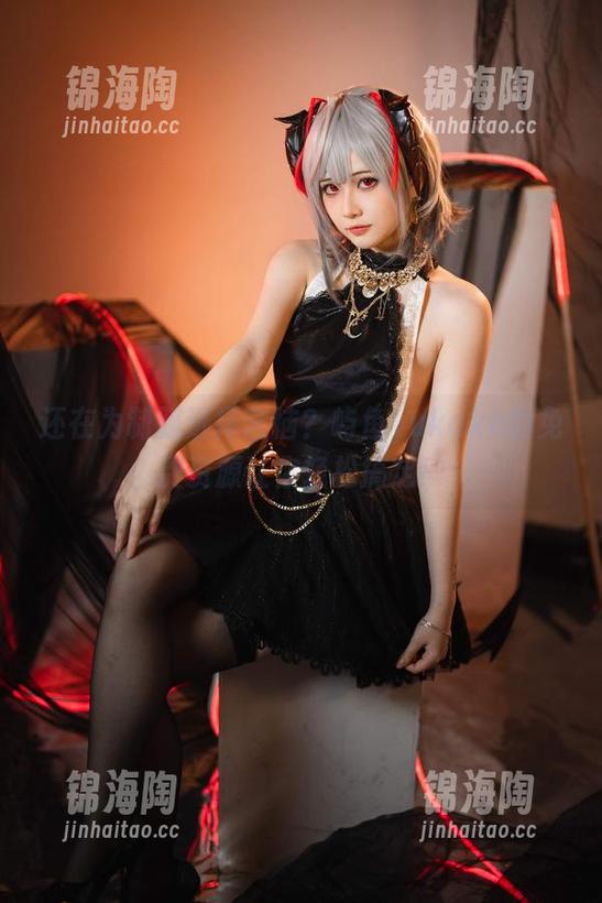 还在为制服选择苦恼？屿鱼yukako的免费资源让你轻松搞定！
