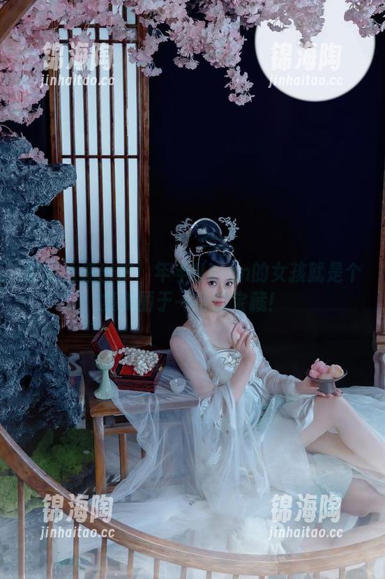 原图急速出炉！年年Nnian的女孩就是个集美丽于一身的宝藏！