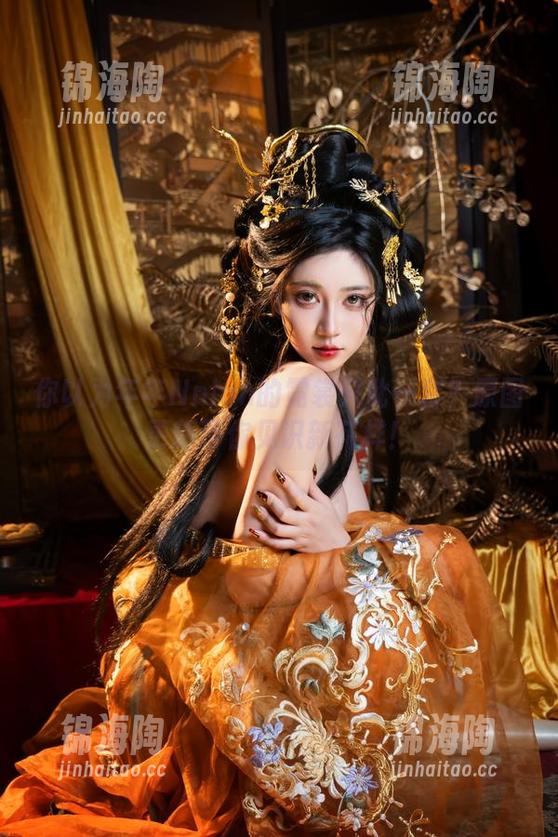 你以为年年Nnian的霓裳只此一套？原图更新带你见识新花样！