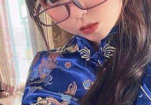 微密圈 - 张思允nice全集：展示了黑丝制服的另一种姓名，叫做‘油亮’！
