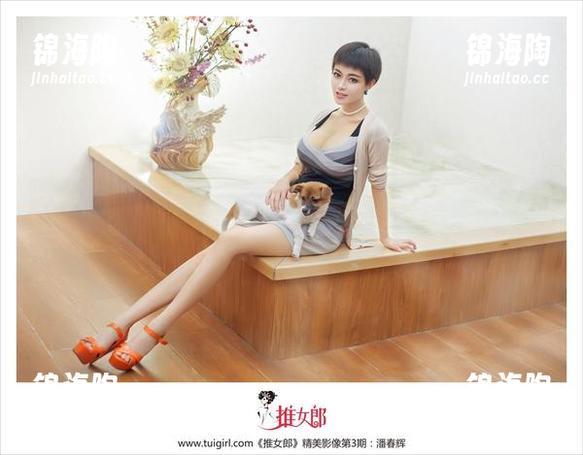 推女郎 - 吻熙’s游泳池探险：全套原图，水下不止是泡沫！