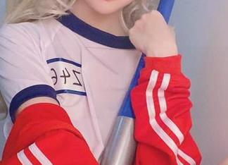 星之迟迟姐姐：作品里的每一帧都在无声地争抢我的注意力