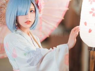 看，妹妹的义务来了！赶紧下载晕崽Zz的图集。