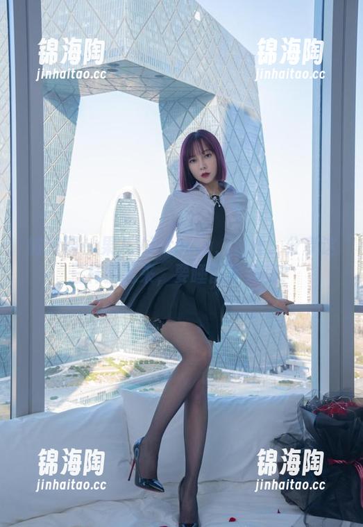 微密圈 - 果儿Victoria、白丝、分享这三样拼起来，要睡前冲浪吗？