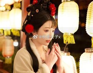 资料不仅仅是职业，桃墨公子的职业装写真，资源变得有趣多了。