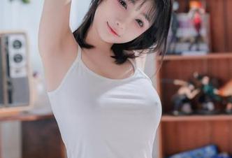居家写真中的桜井宁宁：原图里的不那么jk的细节