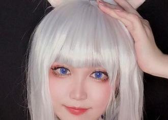 椒妮佐仁的牛娘，毛绒的短裤搭配草地全景！