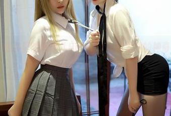 模范学院 - 图包里的唐琪儿Beauty，裤里丝的神奇，谁能想象得出…