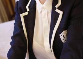模范学院 - 毛衣合集？糯美子Mini真的只穿这一件吗？